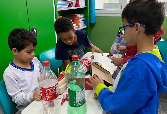 Alunos de Ilhabela Criam Mercadinho de Recicláveis na Escola...