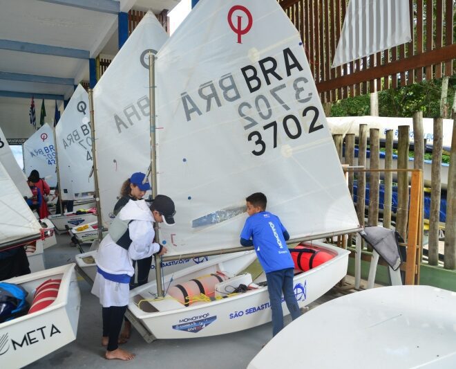 Escola de Vela Lars Grael inaugura novas atividades para alu...