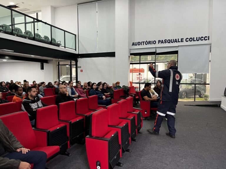 Treinamento de Primeiros Socorros para APIs na Prefeitura de...