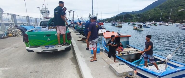 Ilhabela envia nova remessa de materiais para a população.