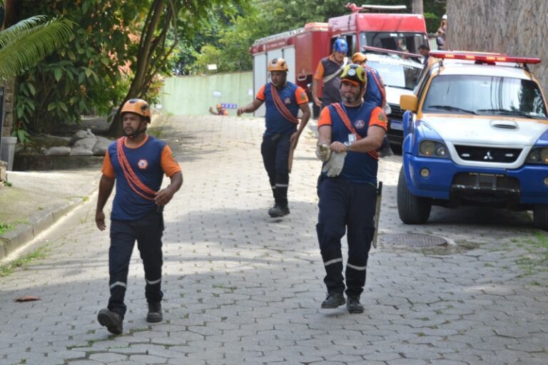 Defesa Civil de Ilhabela Executa Ações de Prevenção e Emergê...