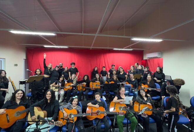 Sarau de Prática Instrumental Agita o Centro Cultural do Ita...