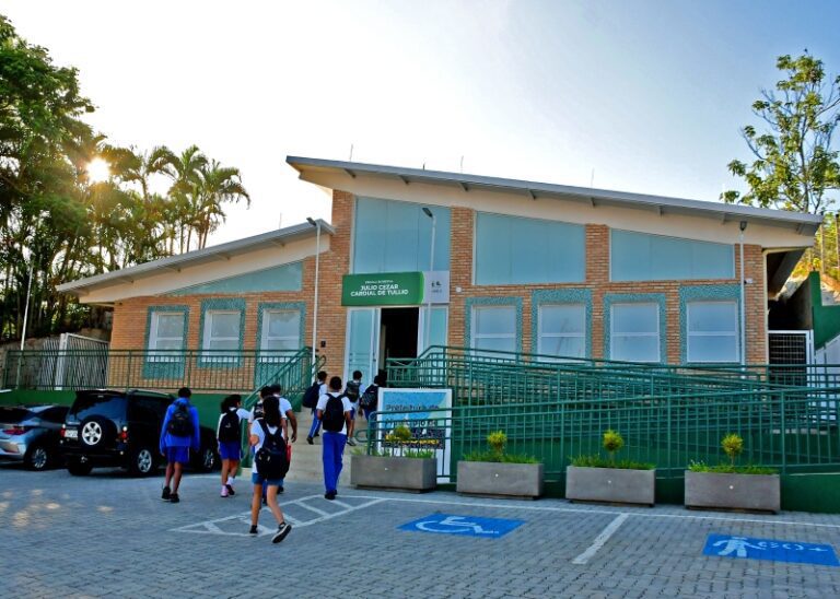 Prefeitura de Ilhabela Inaugura Nova Estrutura para a Comuni...