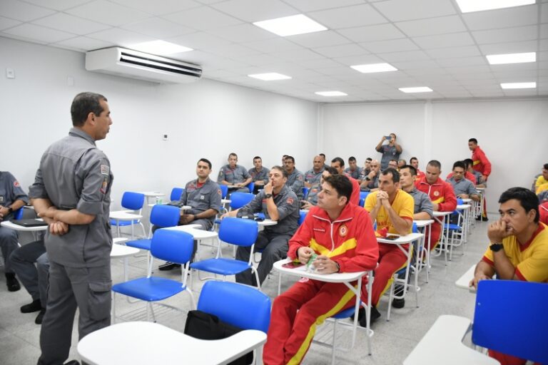 Reunião de Oficiais é realizada em Ilhabela