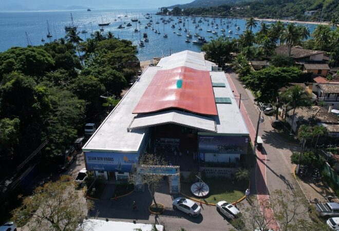 Prefeito de Ilhabela inicia projeto de revitalização urbana.
