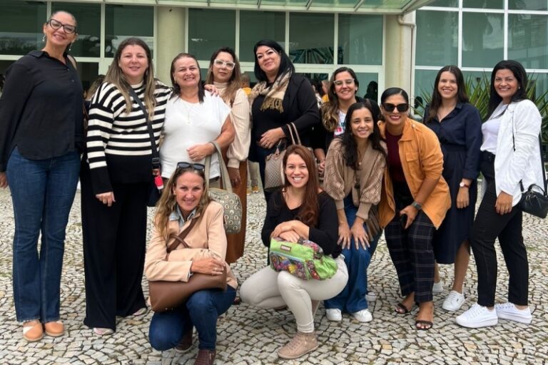 Professores de Ilhabela participam de evento educacional ino...