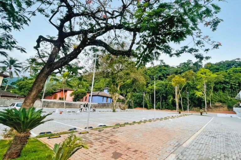Ilhabela: Investimentos da Prefeitura em Infraestrutura e De...