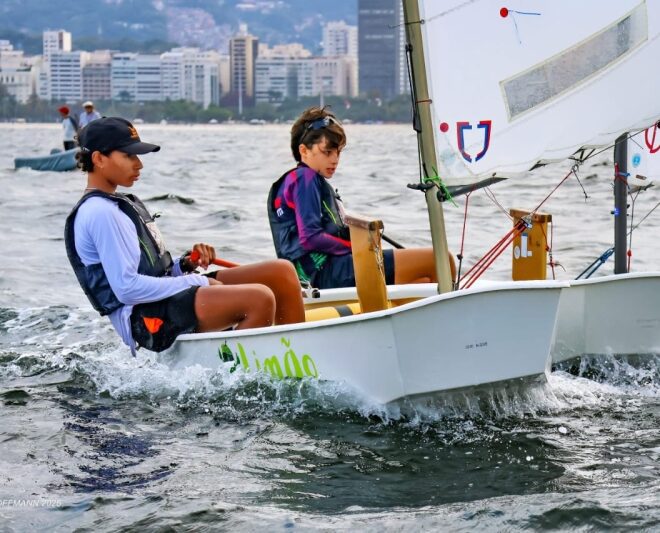 Atletas da Escola de Vela de Ilhabela se destacam no Rio