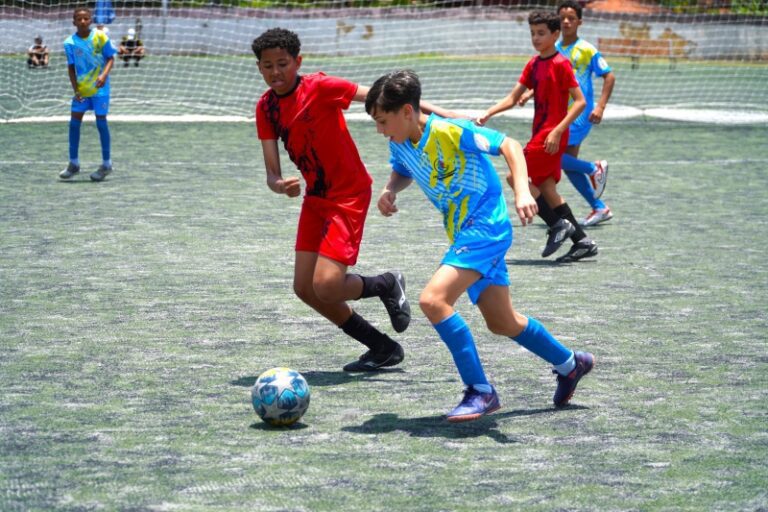 Festival Sub-15: Mais de 100 Atletas no PEII Barra Velha!