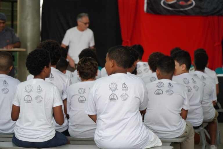 PROERD certifica 500 alunos em Ilhabela em 2025