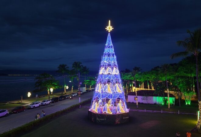 Prefeitura de Ilhabela: Horários Especiais do 4º Natal Luz