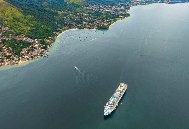 Ilhabela receberá 11 mil passageiros em cruzeiros a partir d...