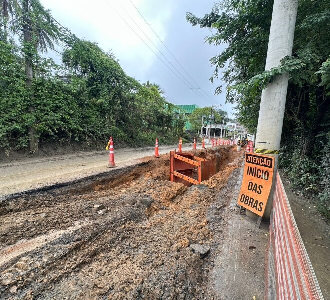 Drenagem na Avenida Riachuelo: Desafios no Solo Rochoso