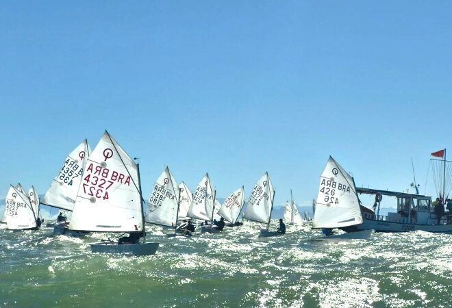 Flotilha Borrachudo de Ilhabela conquista vice-campeonato em...