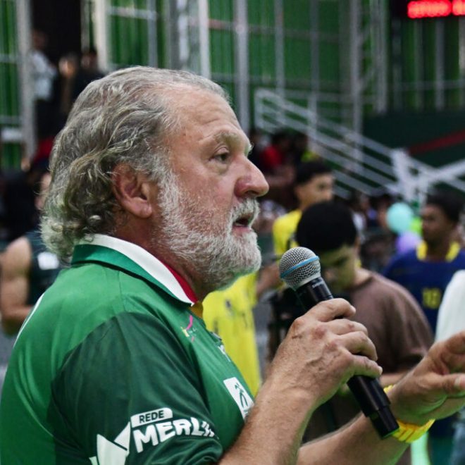 Toninho Colucci inaugura fase final do Complexo Esportivo do...