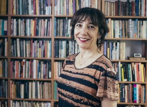 Debate sobre obras de Noemi Jaffe em Ilhabela: Clubes do Livro se Reúnem