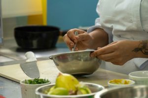 Últimos dias para se inscrever no curso de Técnico em Gastronomia na IETEC!