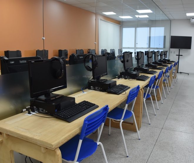 Curso Gratuito de IA para Negócios em Ilhabela!