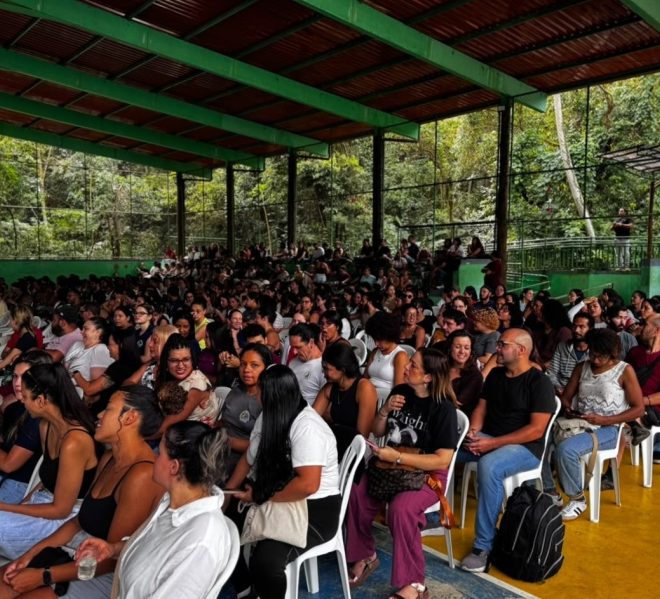 500 Educadores de Ilhabela Recebem Formação em Primeiros Soc...