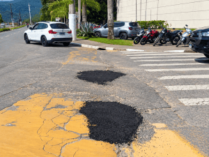 Ilhabela Intensifica Tapa-Buracos em Vários Bairros