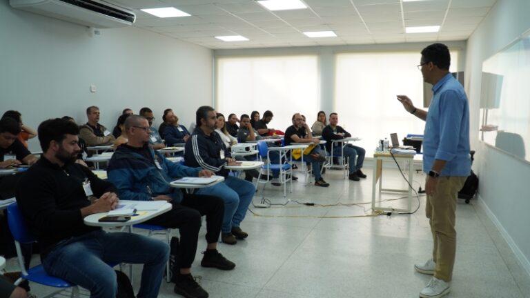 Prefeitura de Ilhabela e SEBRAE oferecem curso de liderança ...