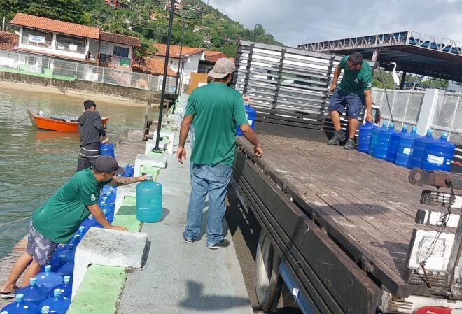 Lhabela envia água potável à Ilha da Vitória nesta sexta-fei...