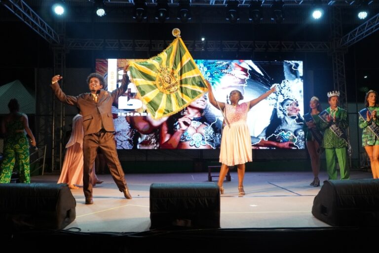 Dia do Samba Diversifica a Festa de Ilhabela
