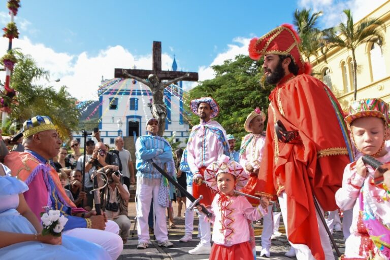 Tradição e Arte em Ilhabela: Iniciativas da Prefeitura