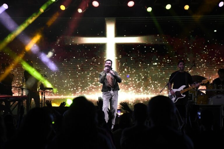 Ilhabela Celebra Festa em Homenagem à Padroeira com Grande T...