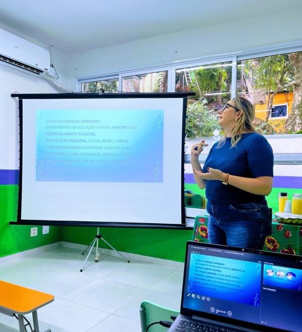 E.M. Severina Barbosa de Faria Inicia Semana da Escola com P...