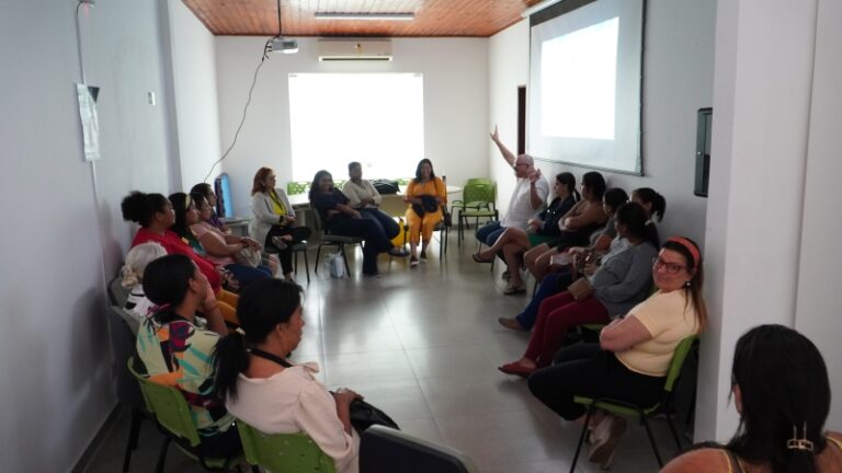 Setembro Amarelo: Apoio às Mães na Prevenção ao Suicídio
