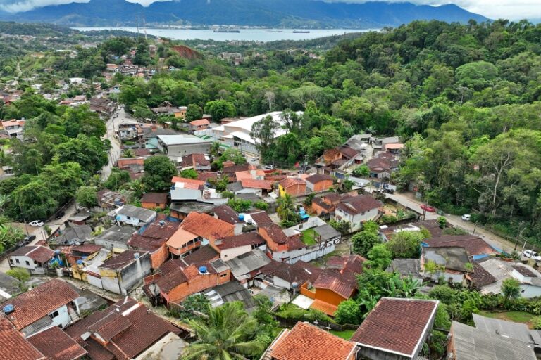 Plenária da Prefeitura de Ilhabela discute Habitação de Inte...
