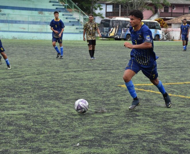 Ilhabela Sub-17 empata com Comando em emocionante partida