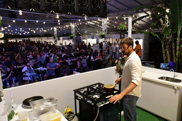 Aulas-show no Boteco do Camarão neste fim de semana