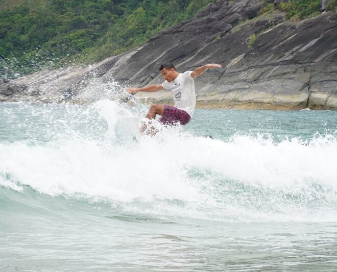 Ilhabela Sedia Campeonato de Surf com Grandes Nomes do Espor...