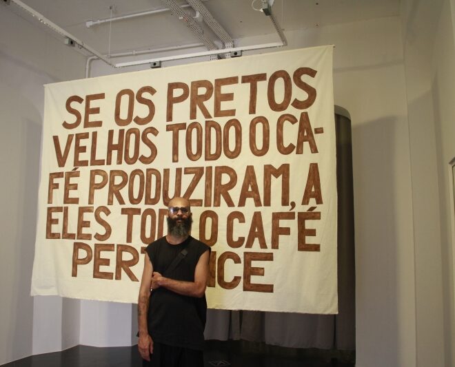 Artista local realiza projeto premiado em sua comunidade.