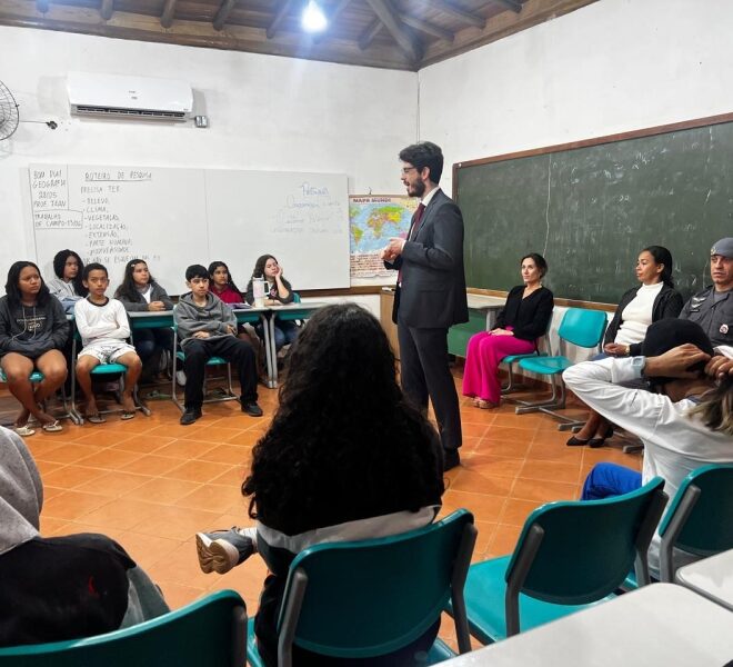 Alunos de Ilhabela aprendem sobre Judiciário e cidadania nas...