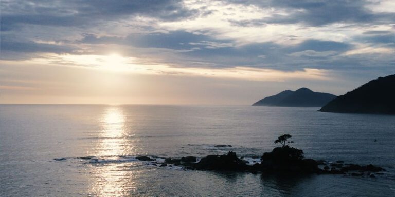 Checklist: O que levar na mala para Ilhabela em agosto?