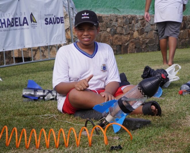 Alunos de Ilhabela fazem lançamentos esportivos e se destaca...