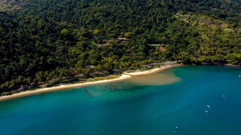 Descubra 42 praias imperdíveis em Ilhabela: seu guia complet...