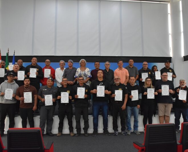 Grupo Paz Capacita Agentes de Segurança e Policiais Militare...
