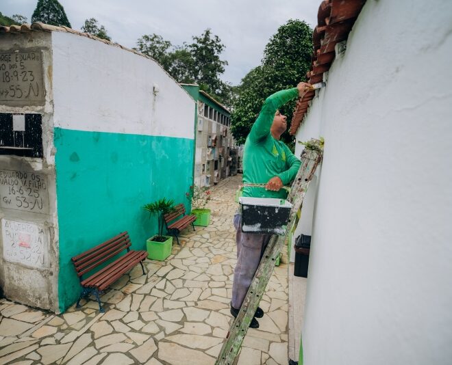 Manutenção no Cemitério Municipal para o Dia de Finados