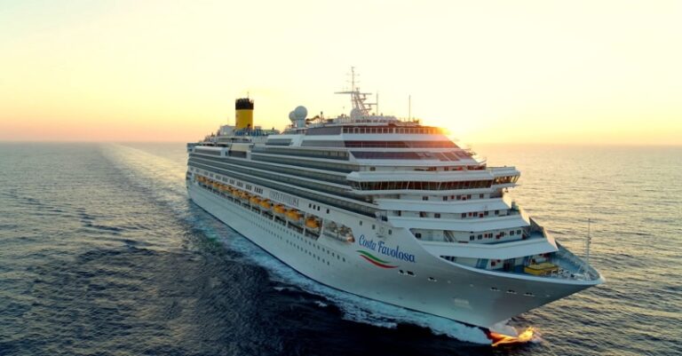 Costa Favolosa desembarca em Ilhabela com 3,8 mil turistas, ...