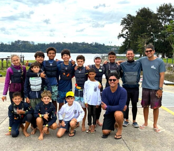 Atletas de Ilhabela Brilham em Competições de Vela e Natação