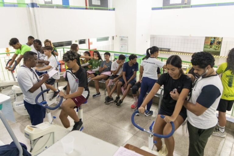 Teste da Bicicleta nas Escolas de Ilhabela Homenageia Cienti...