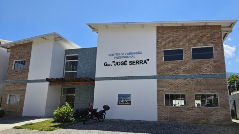 Inscrições Abertas: Curso Gratuito de Carpinteiro de Obras e...