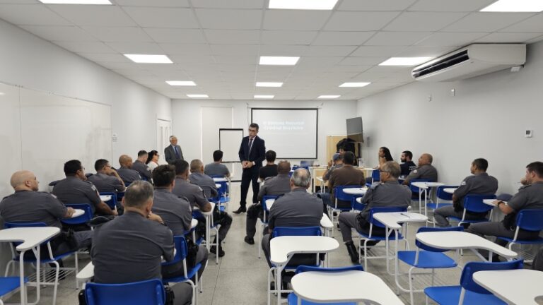 Curso Jurídico para Policiais em Ilhabela: Participação de E...