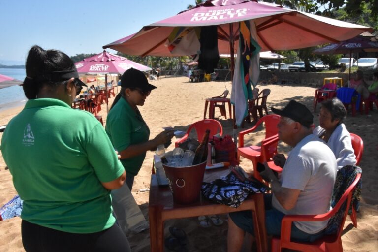 Verão Sustentável: Conscientização Ambiental na Praia Grande