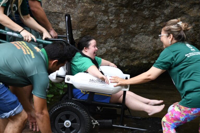 Ilhabela: 6 Praias e Cachoeira com Acesso para Pessoas com M...