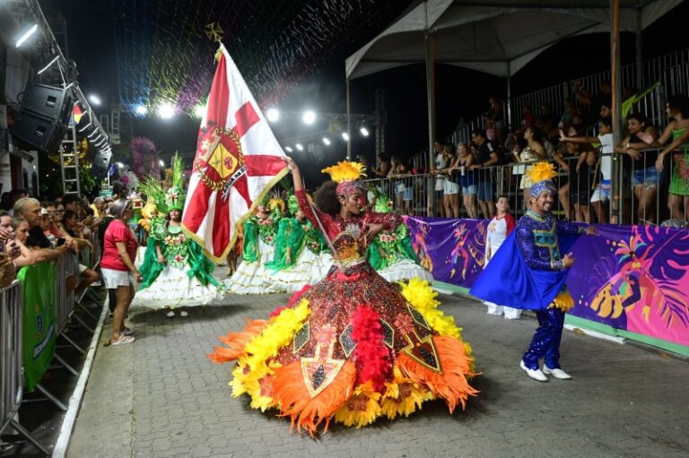 Água na Boca comemora 21 anos e agita Carnaval em Ilhabela n...
